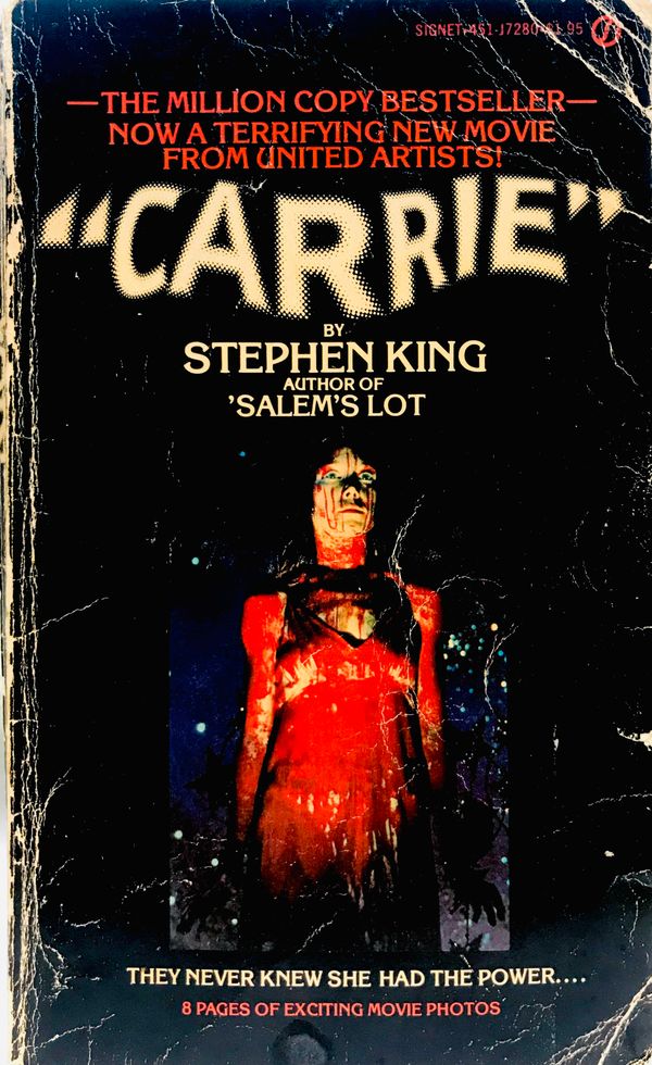Carrie by Stephen King, Paperback | Pangobooks